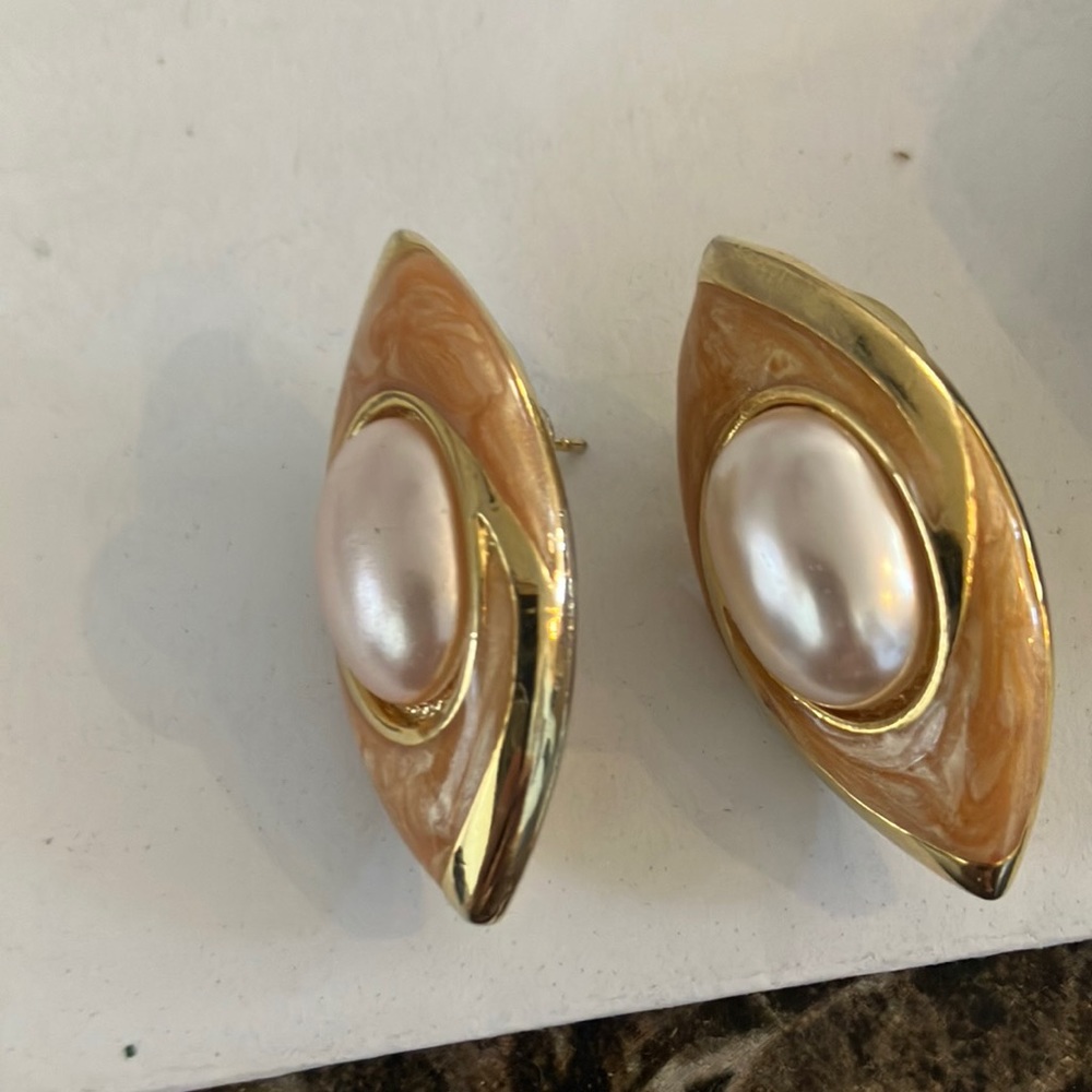 Marquis shaped earrings